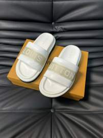 Picture of Louis Vuitton Slippers _SKULVsz38-45jyh02071469